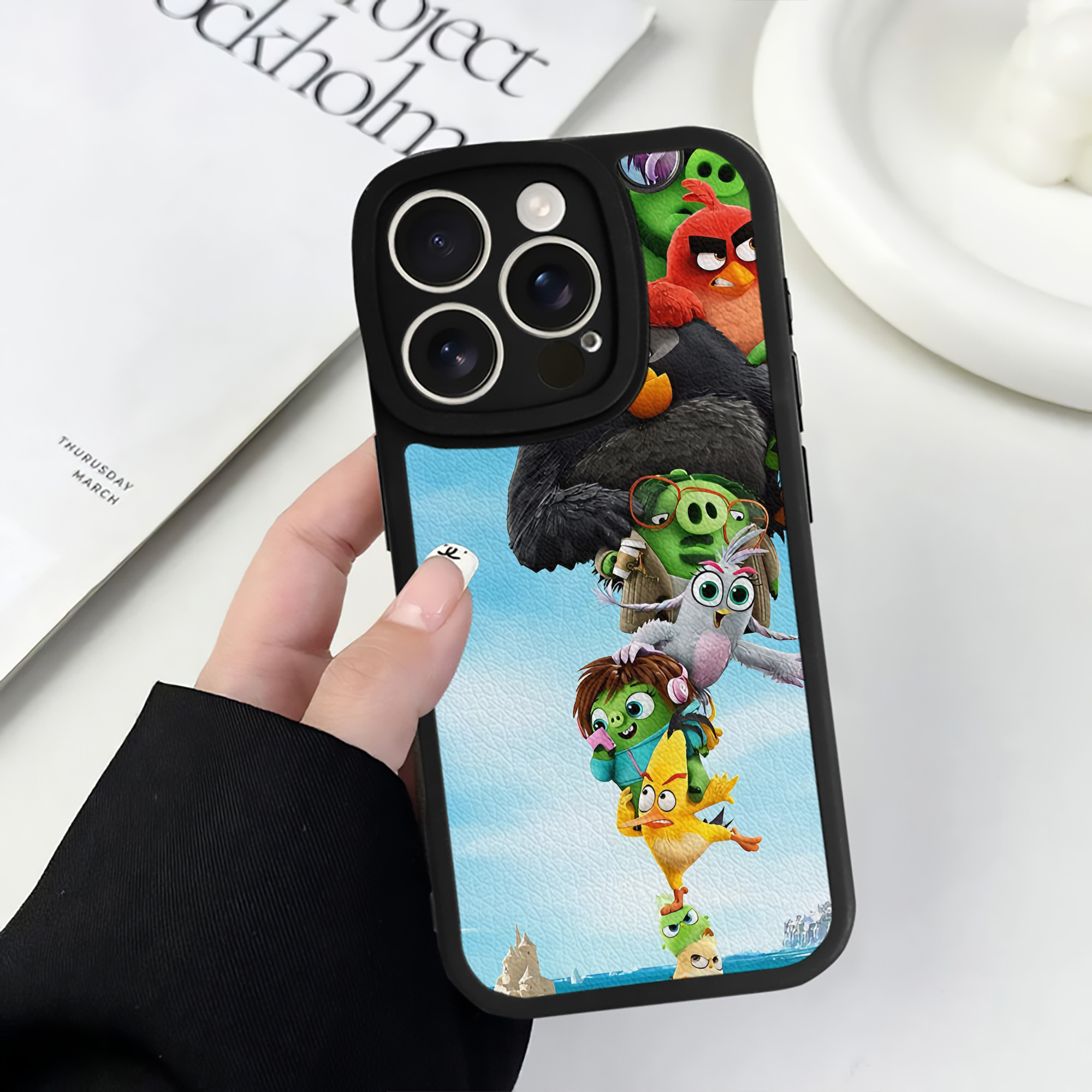 （画像用） Angry Birds アングリーバード 【iPhone 16シリーズ対応】シリコンスマホケース（レザー調） 材質：シリコン